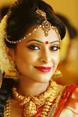 Top 81 Indian Bridal Hairstyles To Bookmark Right Away  Wedbook